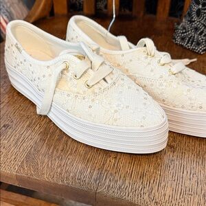 NWOB KEDS  Elegant Cream Lace Women's Sneakers